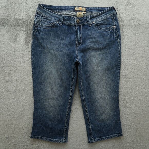 YMI Jeans Juniors Size 17 Blue Mid-Rise Capri Denim Pants 18" Inseam Stretch - Picture 1 of 15